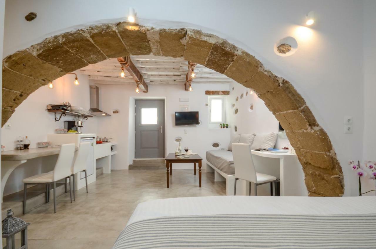Venetian Suites Naxos City Exterior photo